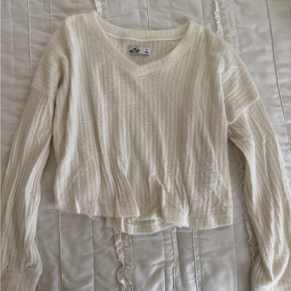Women's Cream V-Neck Sweater Top